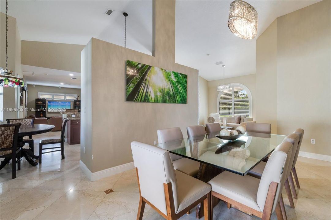 待售: $1,095,000 (4 贝兹, 3 浴室, 2536 平方英尺)