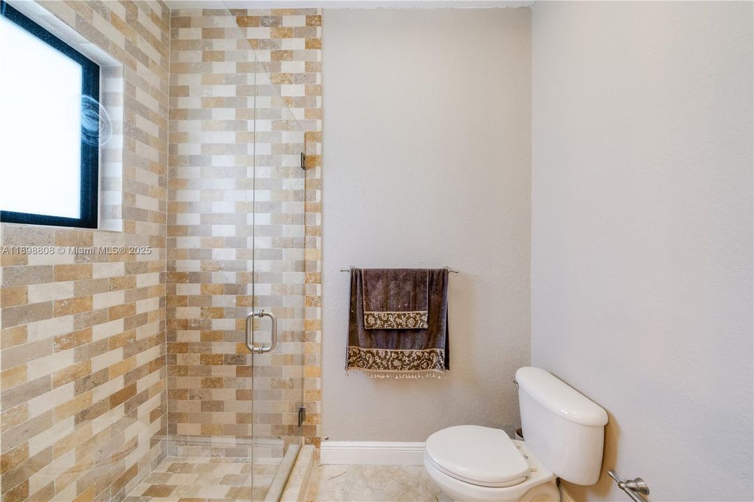 待售: $1,095,000 (4 贝兹, 3 浴室, 2536 平方英尺)