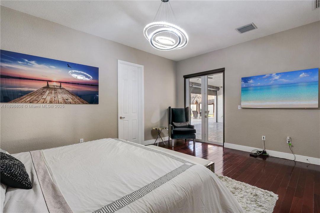 待售: $1,095,000 (4 贝兹, 3 浴室, 2536 平方英尺)