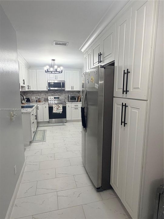 待售: $353,000 (3 贝兹, 2 浴室, 1183 平方英尺)