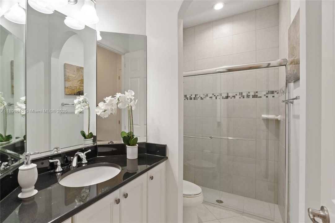 На продажу: $2,540,000 (5 спален, 5 ванн, 5287 Квадратных фут)