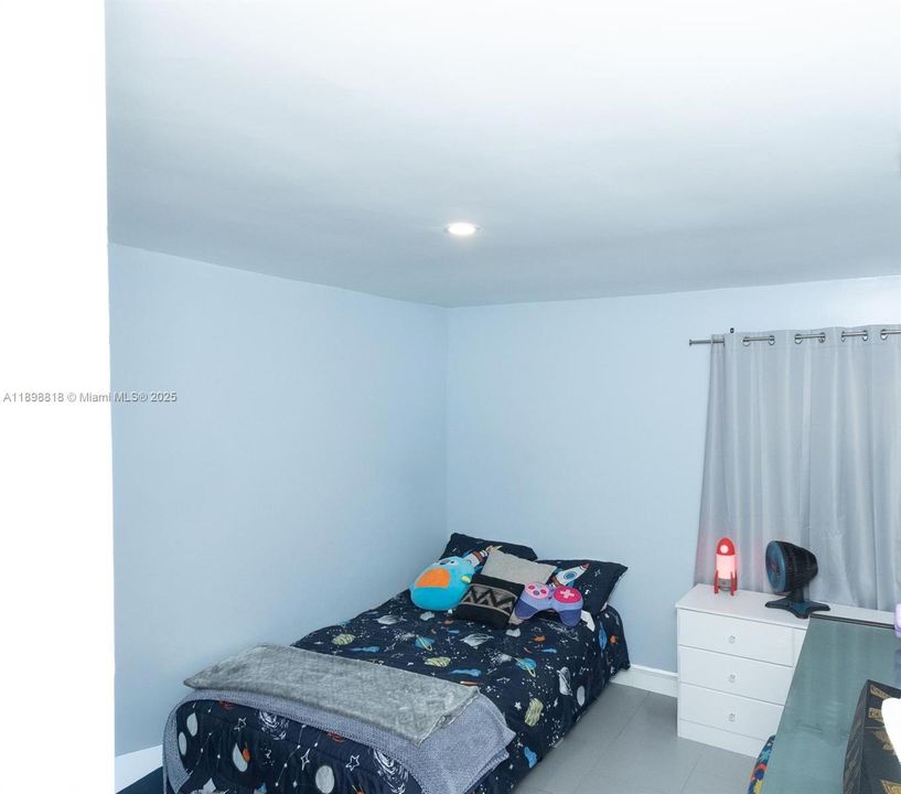 待售: $565,000 (3 贝兹, 2 浴室, 1439 平方英尺)