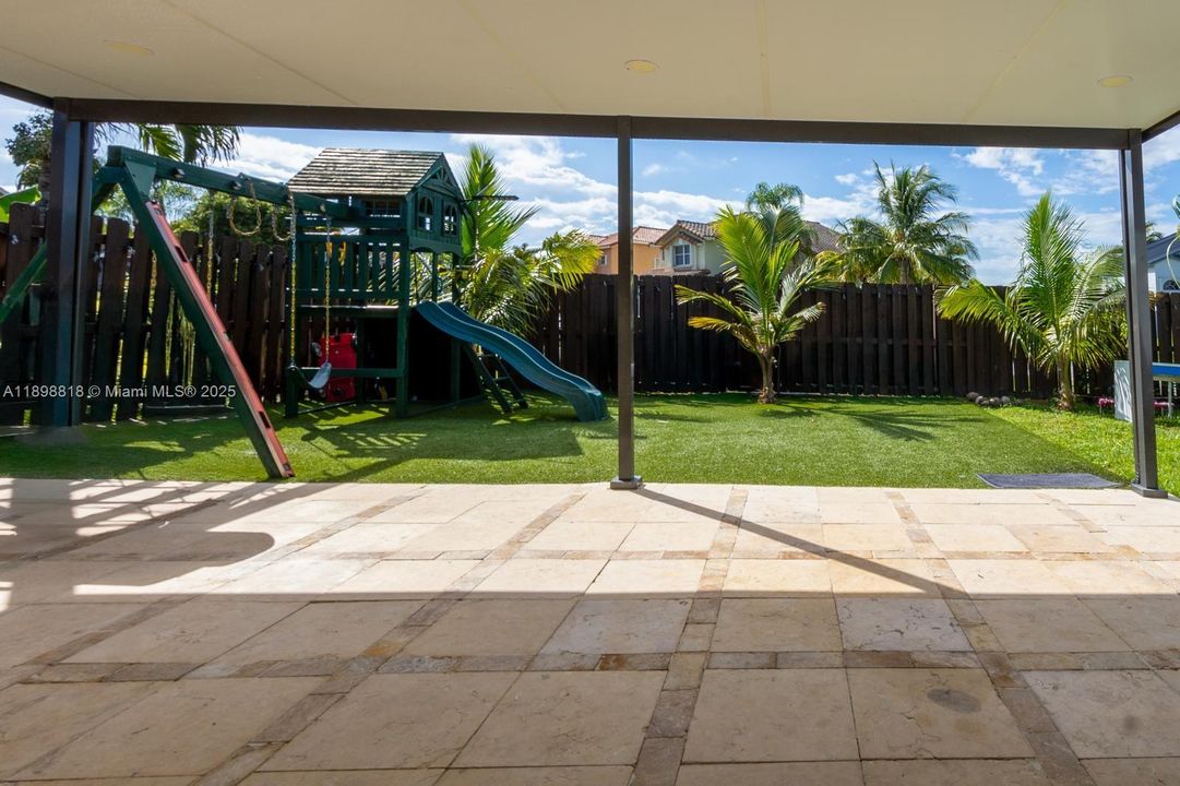 待售: $565,000 (3 贝兹, 2 浴室, 1439 平方英尺)