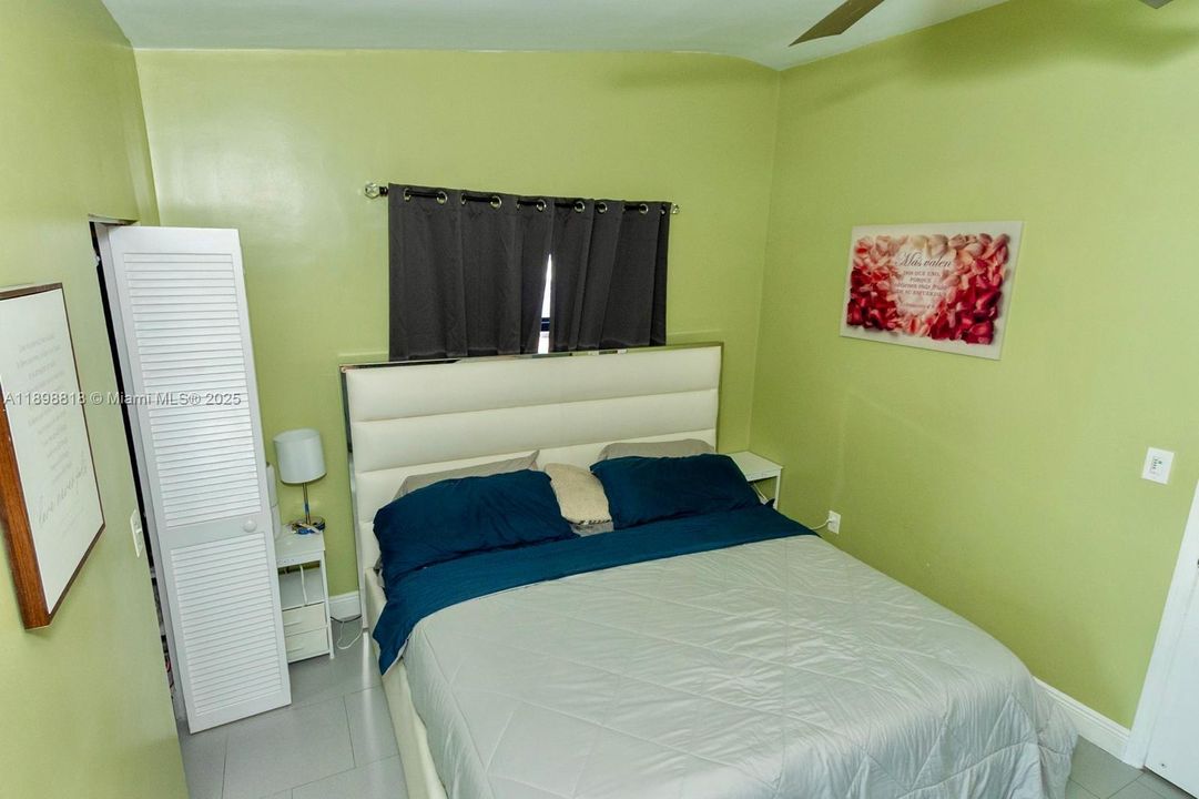 待售: $565,000 (3 贝兹, 2 浴室, 1439 平方英尺)