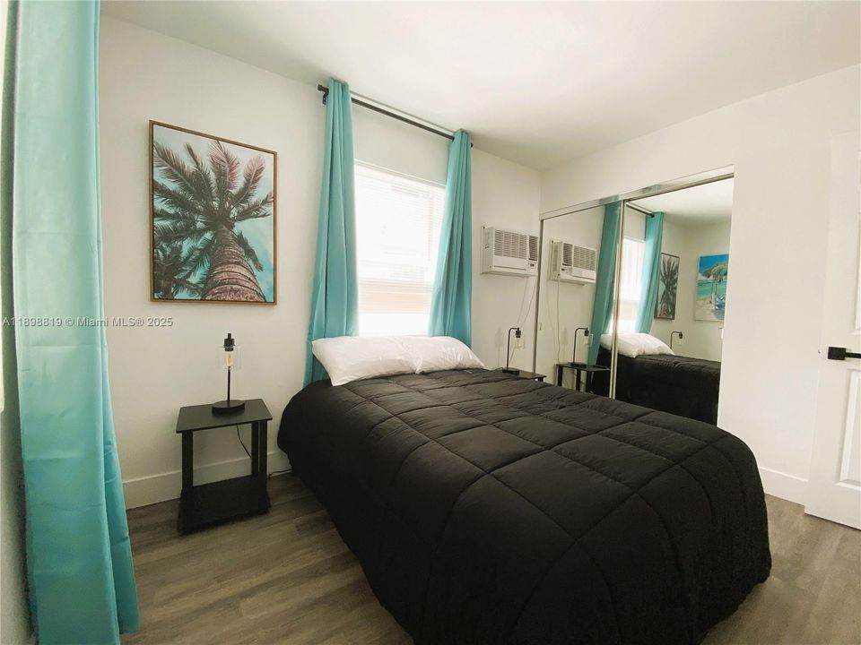 For Rent: $2,250 (1 beds, 1 baths, 540 Square Feet)