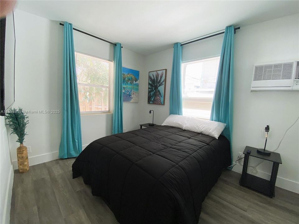 For Rent: $2,250 (1 beds, 1 baths, 540 Square Feet)