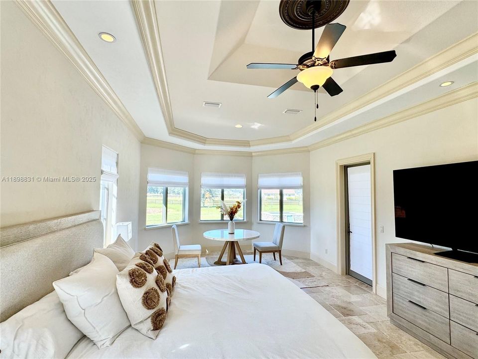 En Venta: $1,800,000 (4 camas, 4 baños, 3801 Pies cuadrados)