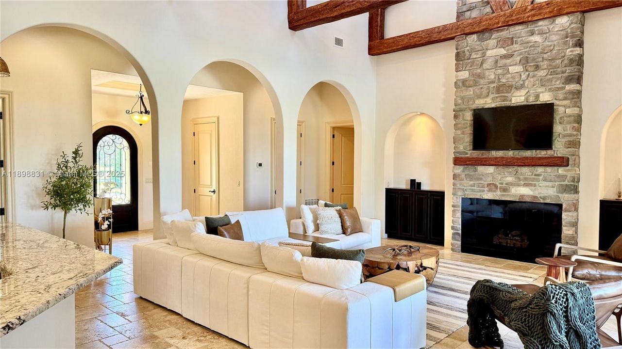 En Venta: $1,800,000 (4 camas, 4 baños, 3801 Pies cuadrados)