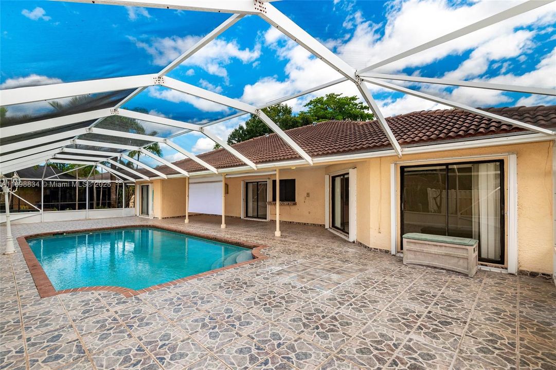 Active With Contract: $624,900 (4 beds, 2 baths, 2359 Square Feet)