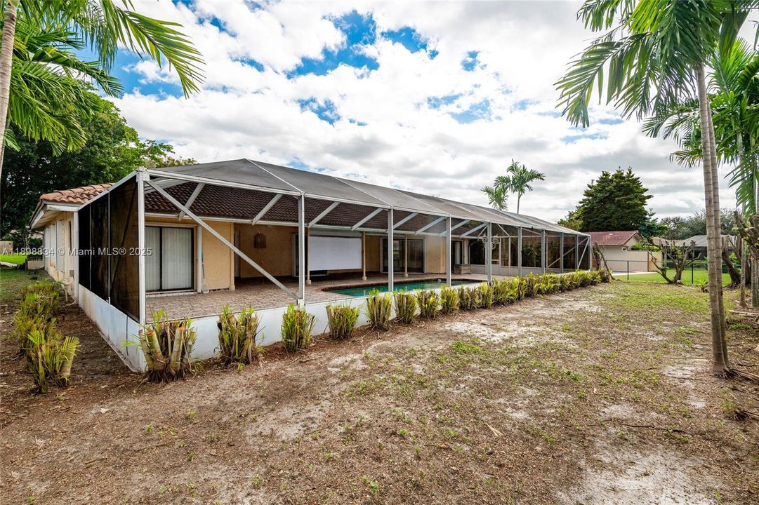 Active With Contract: $624,900 (4 beds, 2 baths, 2359 Square Feet)