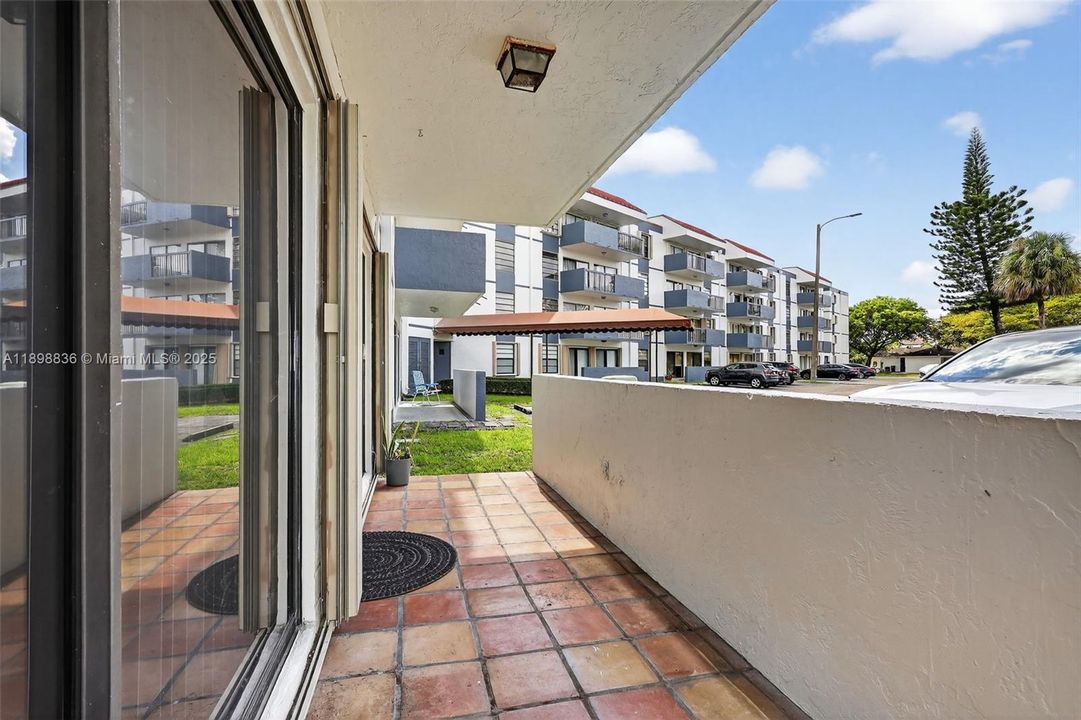 最近售出: $265,000 (2 贝兹, 2 浴室, 1170 平方英尺)