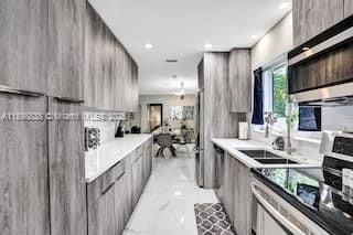 В аренду: $6,995 (4 спален, 3 ванн, 1582 Квадратных фут)