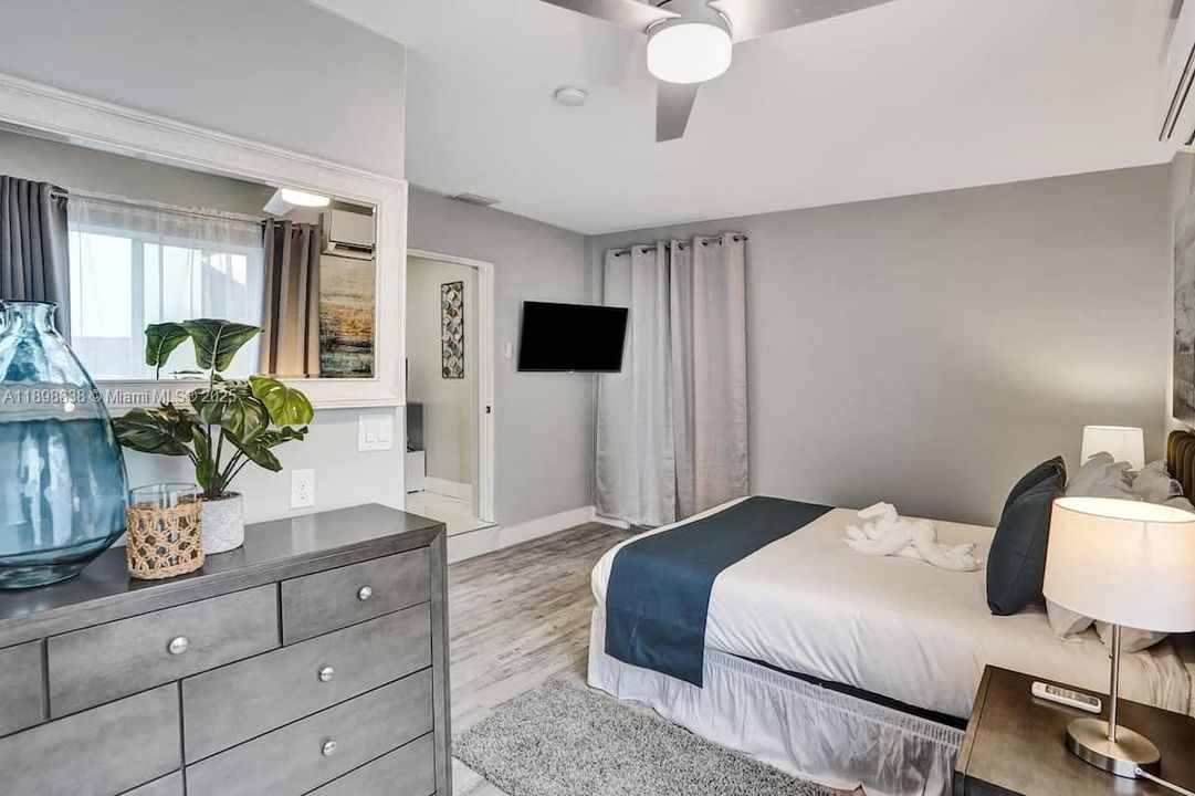 В аренду: $6,995 (4 спален, 3 ванн, 1582 Квадратных фут)