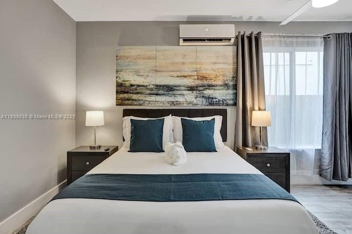 В аренду: $6,995 (4 спален, 3 ванн, 1582 Квадратных фут)