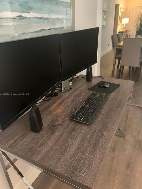 В аренду: $6,995 (4 спален, 3 ванн, 1767 Квадратных фут)