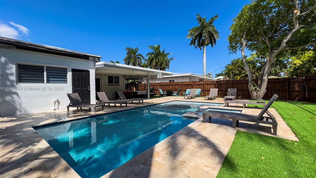 待售: $999,000 (4 贝兹, 3 浴室, 1616 平方英尺)