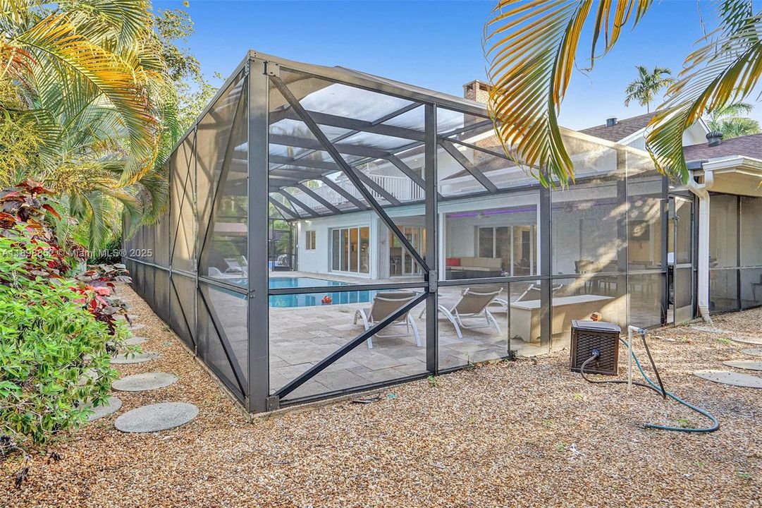 For Sale: $1,825,000 (5 beds, 3 baths, 2778 Square Feet)