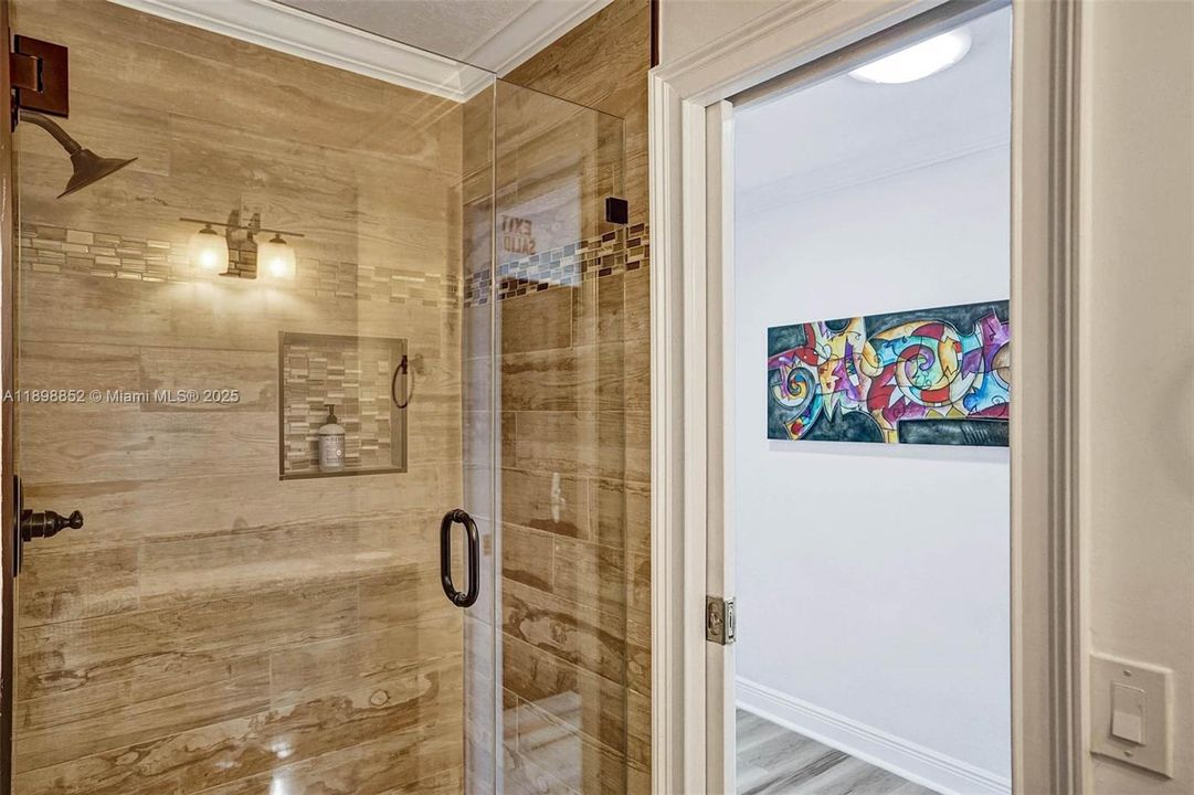 For Sale: $1,825,000 (5 beds, 3 baths, 2778 Square Feet)