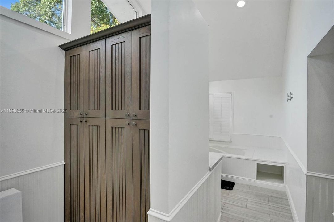 En Renta: $14,995 (5 camas, 3 baños, 2778 Pies cuadrados)