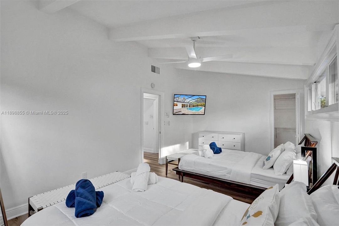 En Renta: $14,995 (5 camas, 3 baños, 2778 Pies cuadrados)