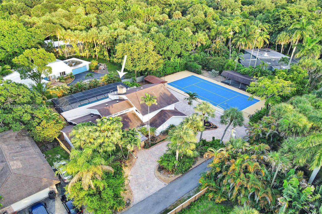 En Renta: $14,995 (5 camas, 3 baños, 2778 Pies cuadrados)