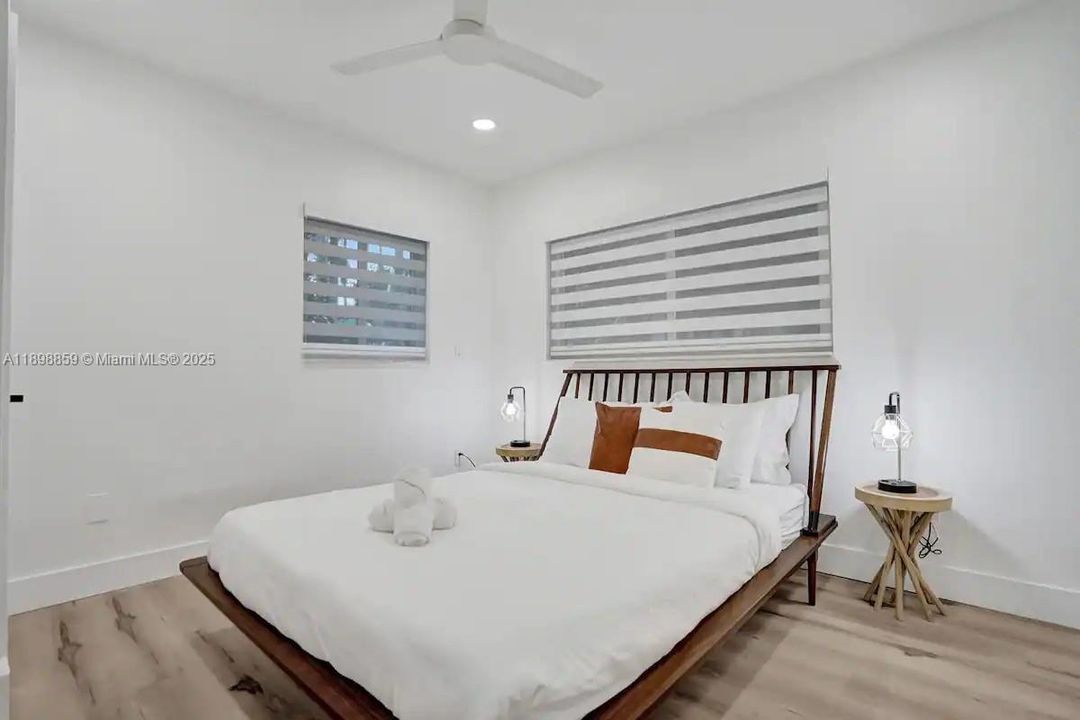 En Renta: $7,995 (5 camas, 4 baños, 2145 Pies cuadrados)