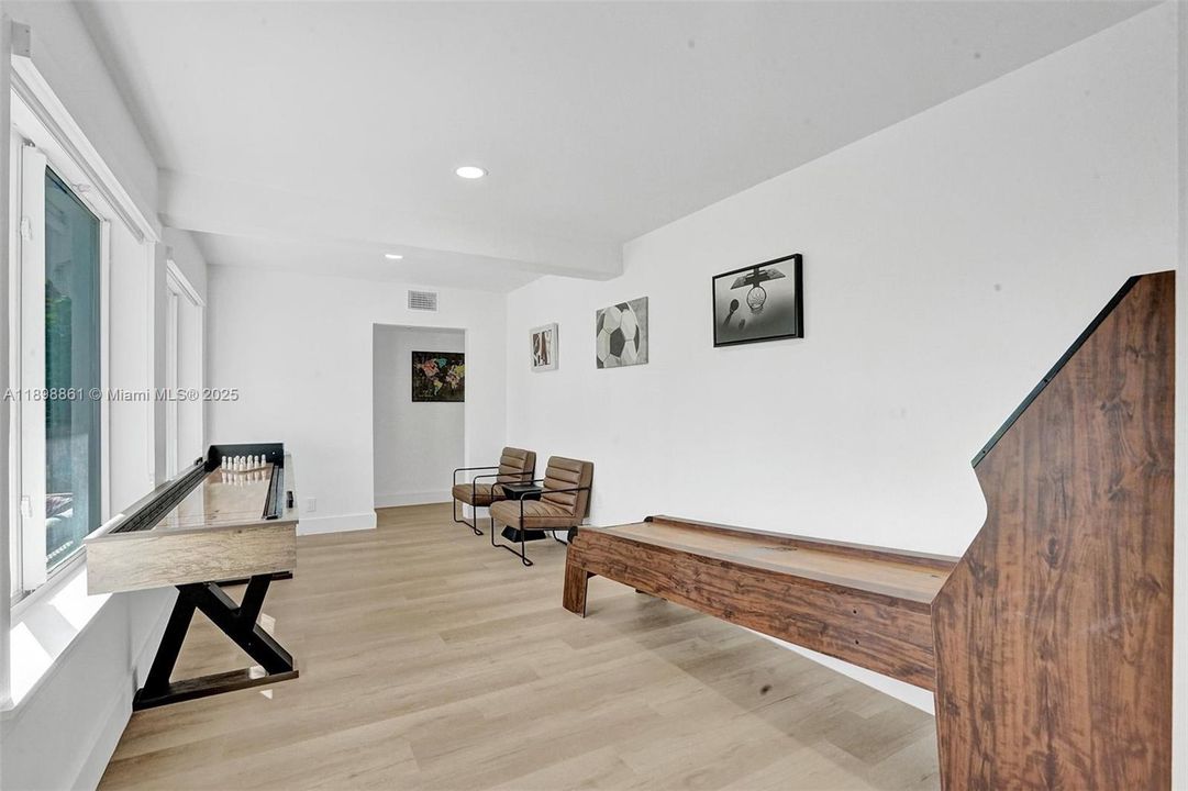 待售: $2,649,000 (7 贝兹, 5 浴室, 0 平方英尺)