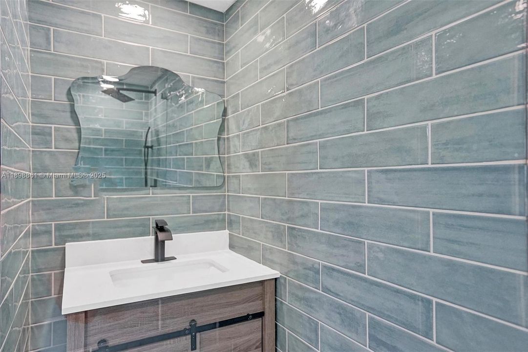 待售: $2,649,000 (7 贝兹, 5 浴室, 0 平方英尺)