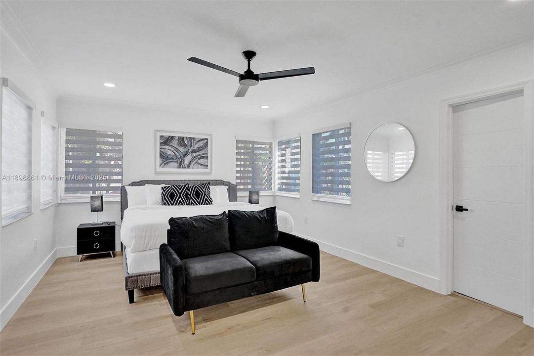 待售: $2,649,000 (7 贝兹, 5 浴室, 0 平方英尺)