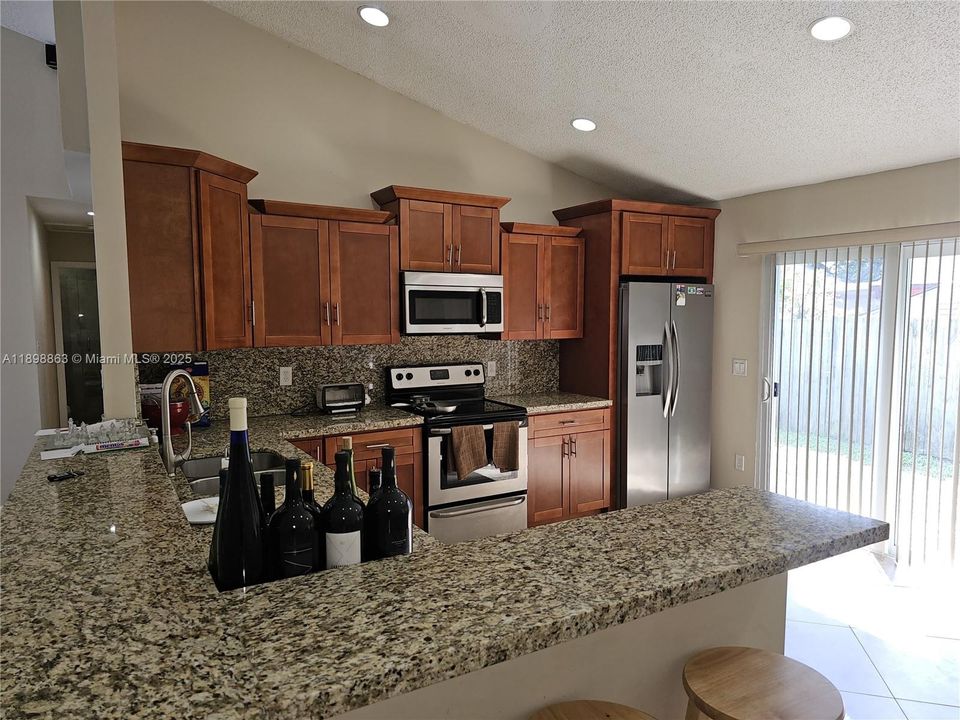 For Sale: $510,000 (3 beds, 2 baths, 1347 Square Feet)