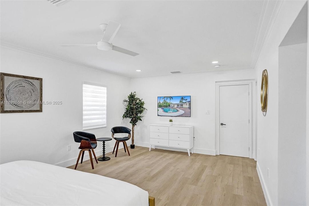 出租: $18,000 (7 贝兹, 5 浴室, 0 平方英尺)