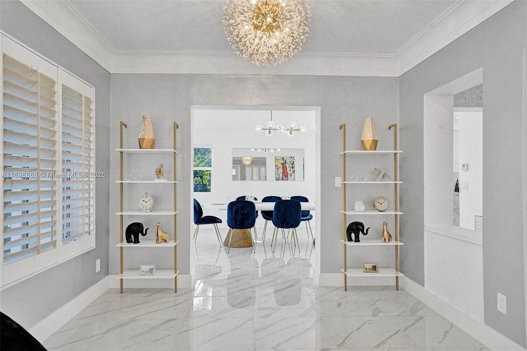 出租: $18,000 (7 贝兹, 5 浴室, 0 平方英尺)