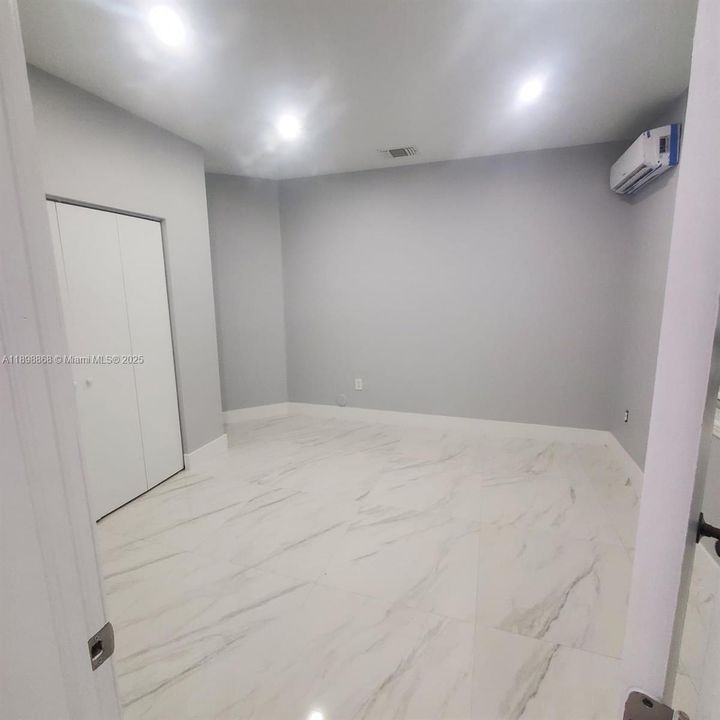 En Renta: $1,650 (1 camas, 1 baños, 3192 Pies cuadrados)