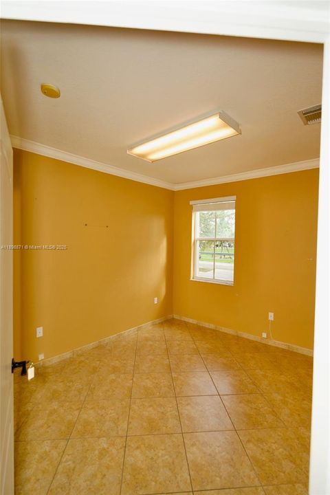 Recently Sold: $645,000 (4 beds, 2 baths, 1618 Square Feet)