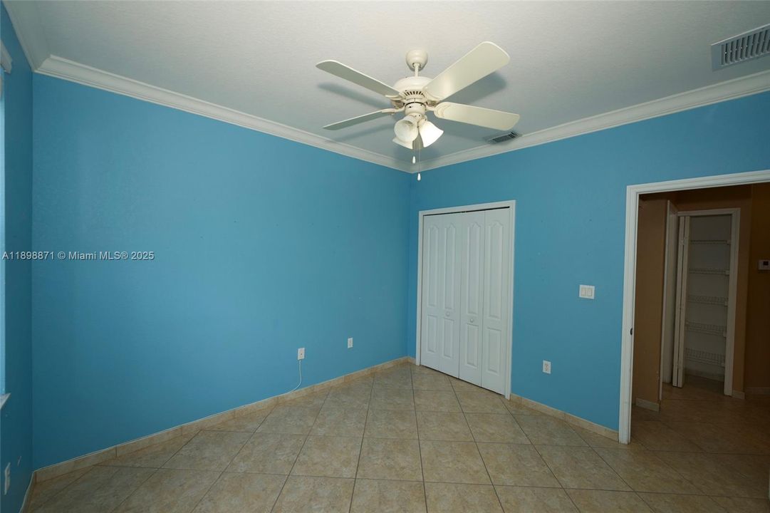 Recently Sold: $645,000 (4 beds, 2 baths, 1618 Square Feet)