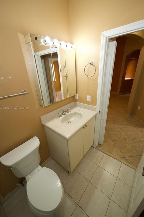 Recently Sold: $645,000 (4 beds, 2 baths, 1618 Square Feet)