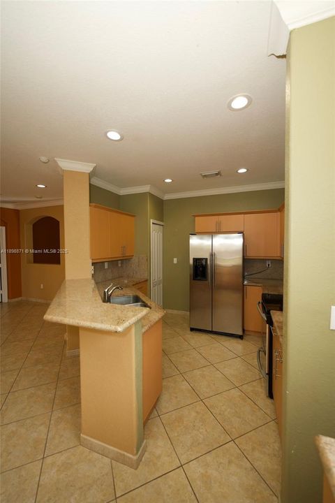 Recently Sold: $645,000 (4 beds, 2 baths, 1618 Square Feet)