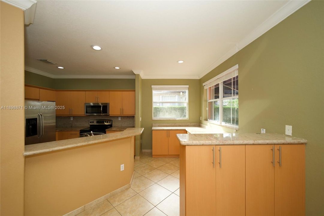 Recently Sold: $645,000 (4 beds, 2 baths, 1618 Square Feet)