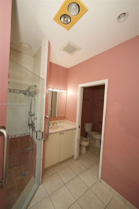 Recently Sold: $645,000 (4 beds, 2 baths, 1618 Square Feet)