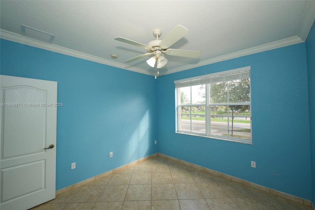 Recently Sold: $645,000 (4 beds, 2 baths, 1618 Square Feet)