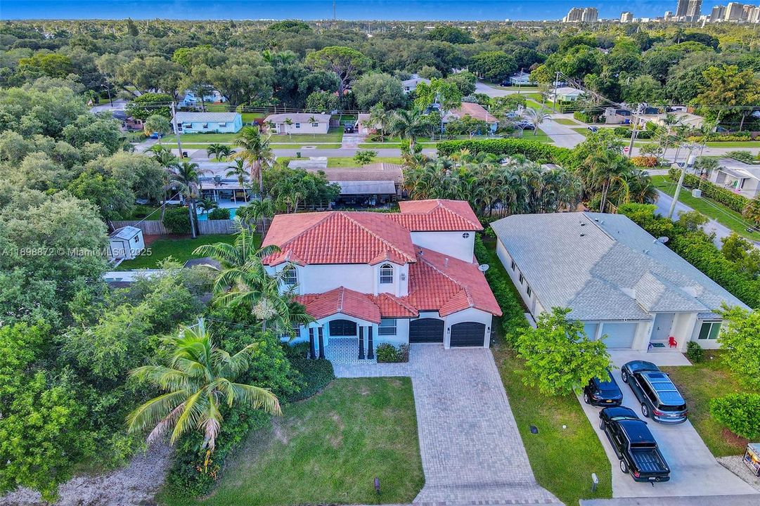 待售: $1,429,000 (6 贝兹, 5 浴室, 3669 平方英尺)