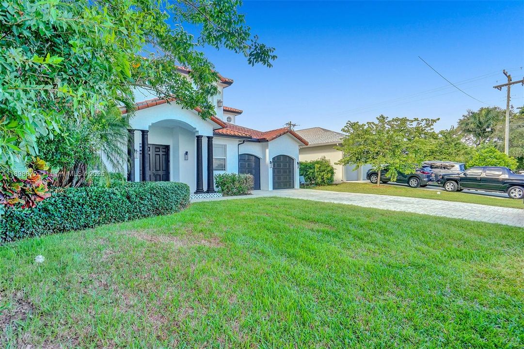 待售: $1,429,000 (6 贝兹, 5 浴室, 3669 平方英尺)