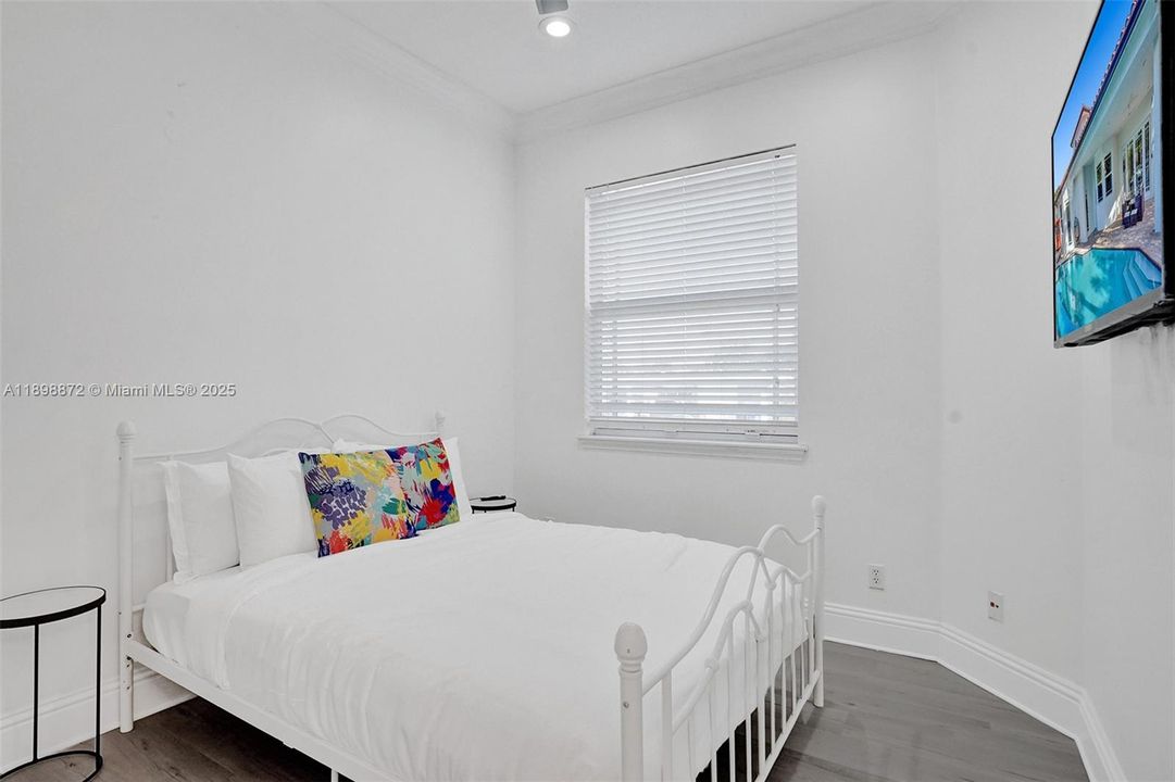 待售: $1,429,000 (6 贝兹, 5 浴室, 3669 平方英尺)