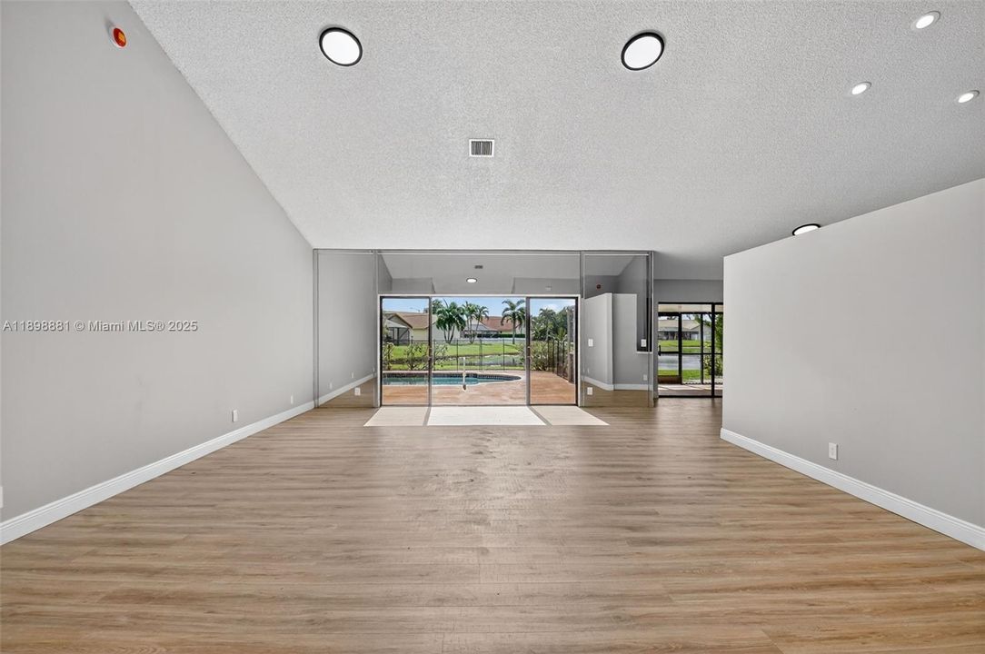 Active With Contract: $4,500 (3 beds, 2 baths, 3300 Square Feet)