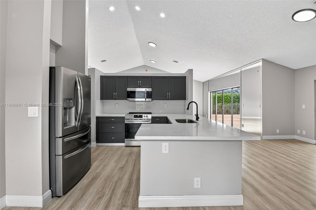 Active With Contract: $4,500 (3 beds, 2 baths, 3300 Square Feet)