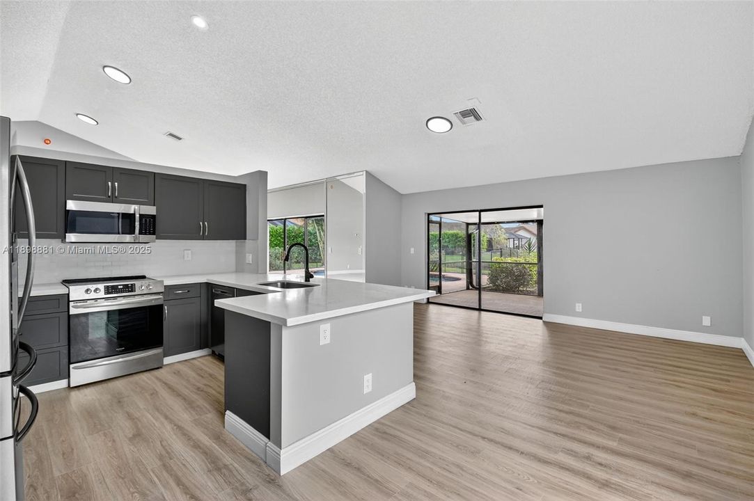 Active With Contract: $4,500 (3 beds, 2 baths, 3300 Square Feet)