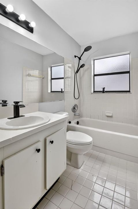 Active With Contract: $4,500 (3 beds, 2 baths, 3300 Square Feet)