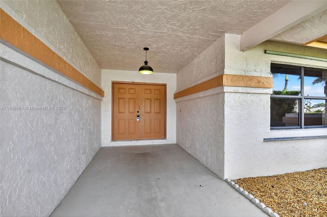 Active With Contract: $4,500 (3 beds, 2 baths, 3300 Square Feet)