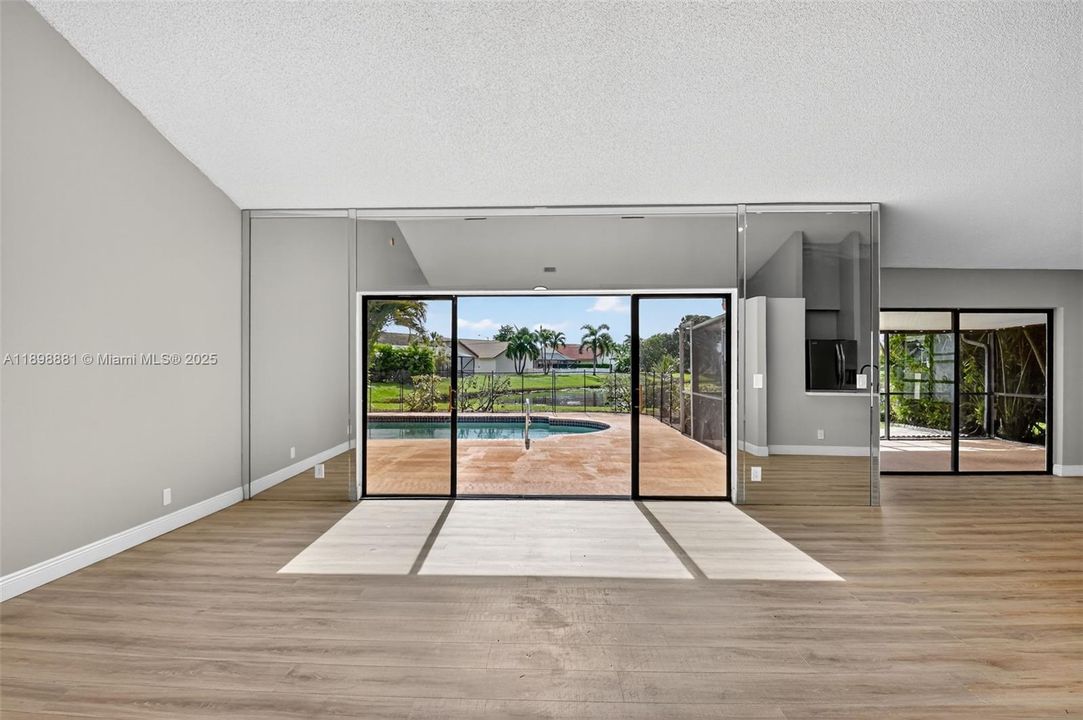 Active With Contract: $4,500 (3 beds, 2 baths, 3300 Square Feet)