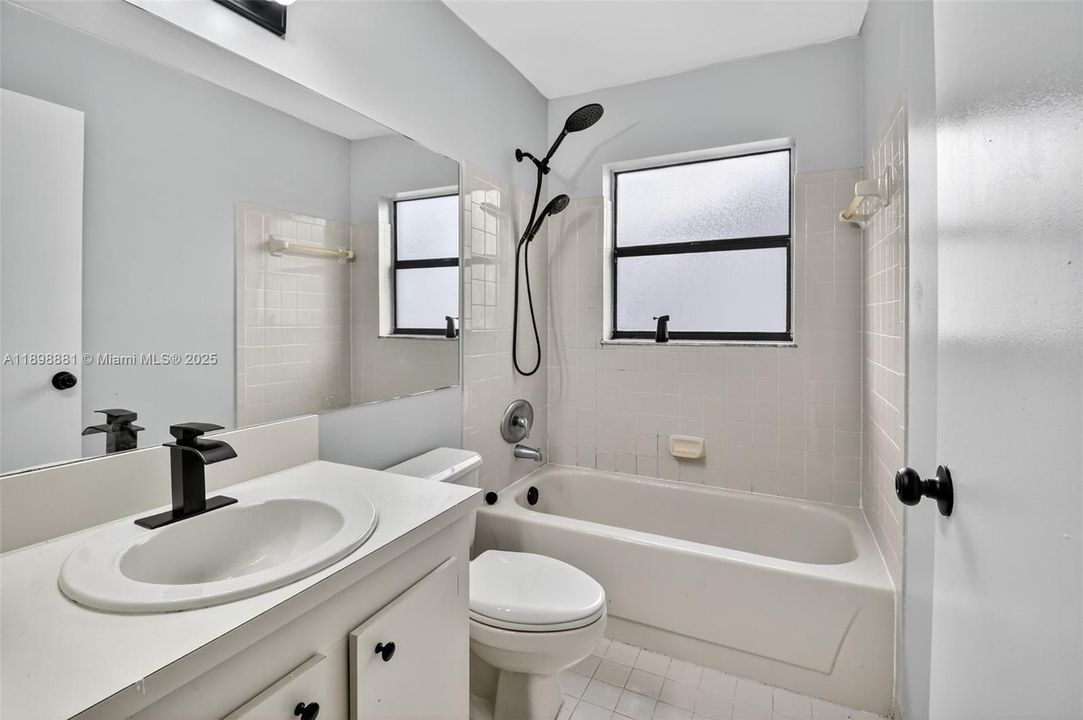 Active With Contract: $4,500 (3 beds, 2 baths, 3300 Square Feet)